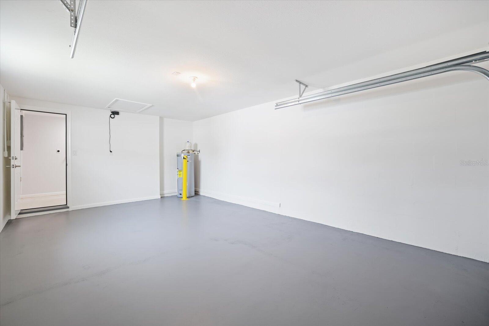 3485 Roslyn Rd Property Photo 28