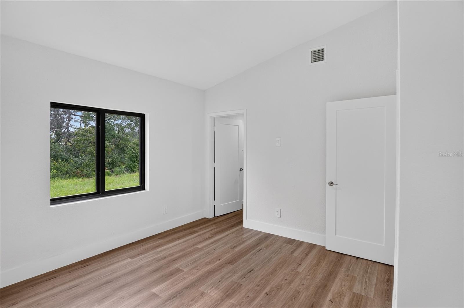 12959 Sw 35th Cir Property Photo 9
