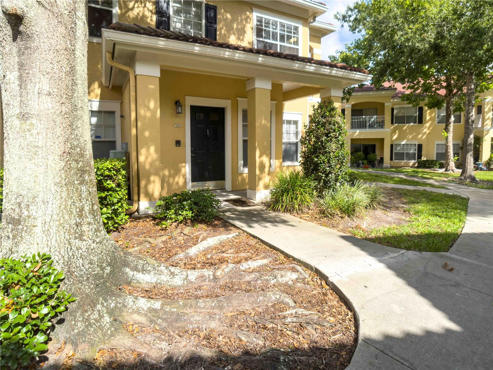 2226 Arbor Lakes Cir Property Photo 1