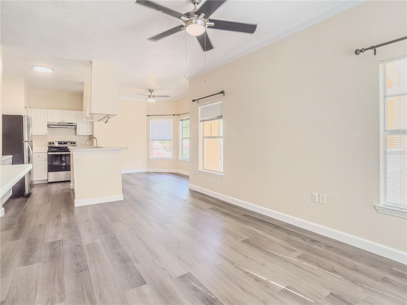 2226 Arbor Lakes Cir Property Photo 6