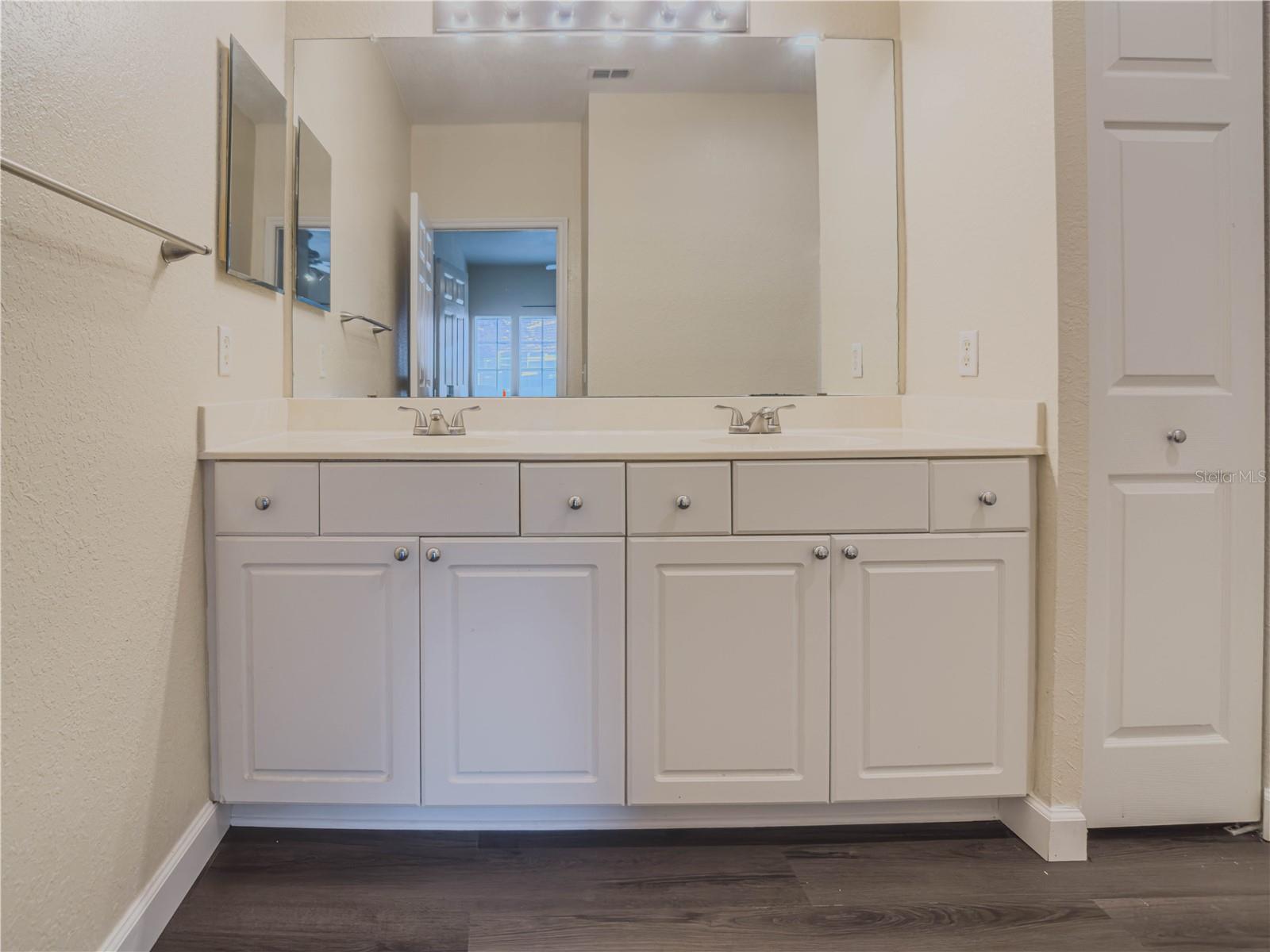 2226 Arbor Lakes Cir Property Photo 23