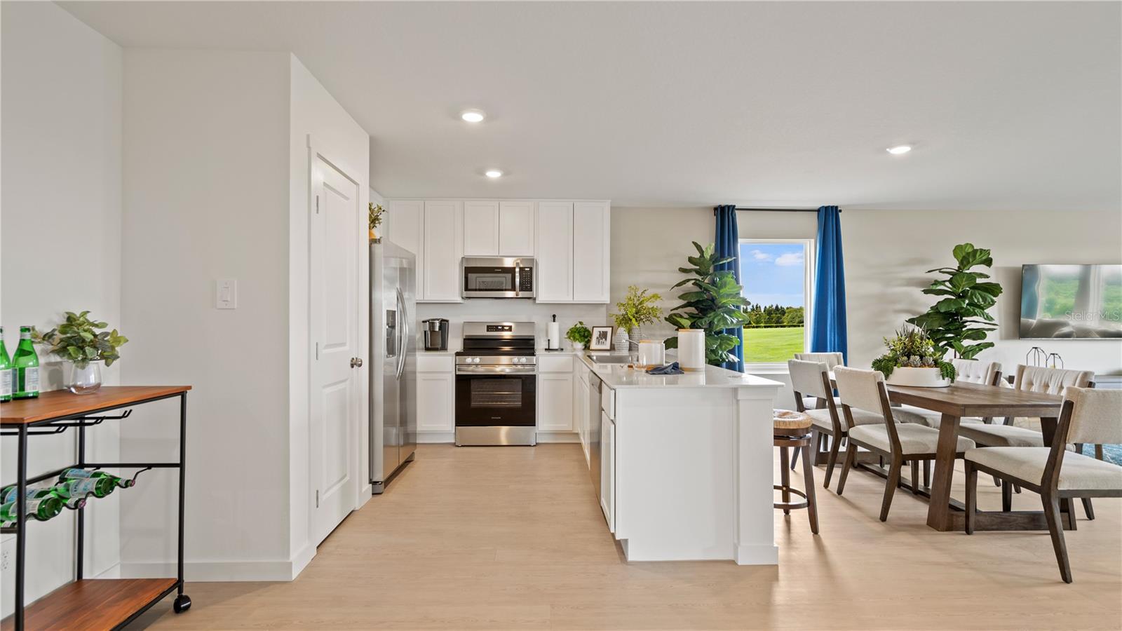2634 Lasso Loop Property Photo 4