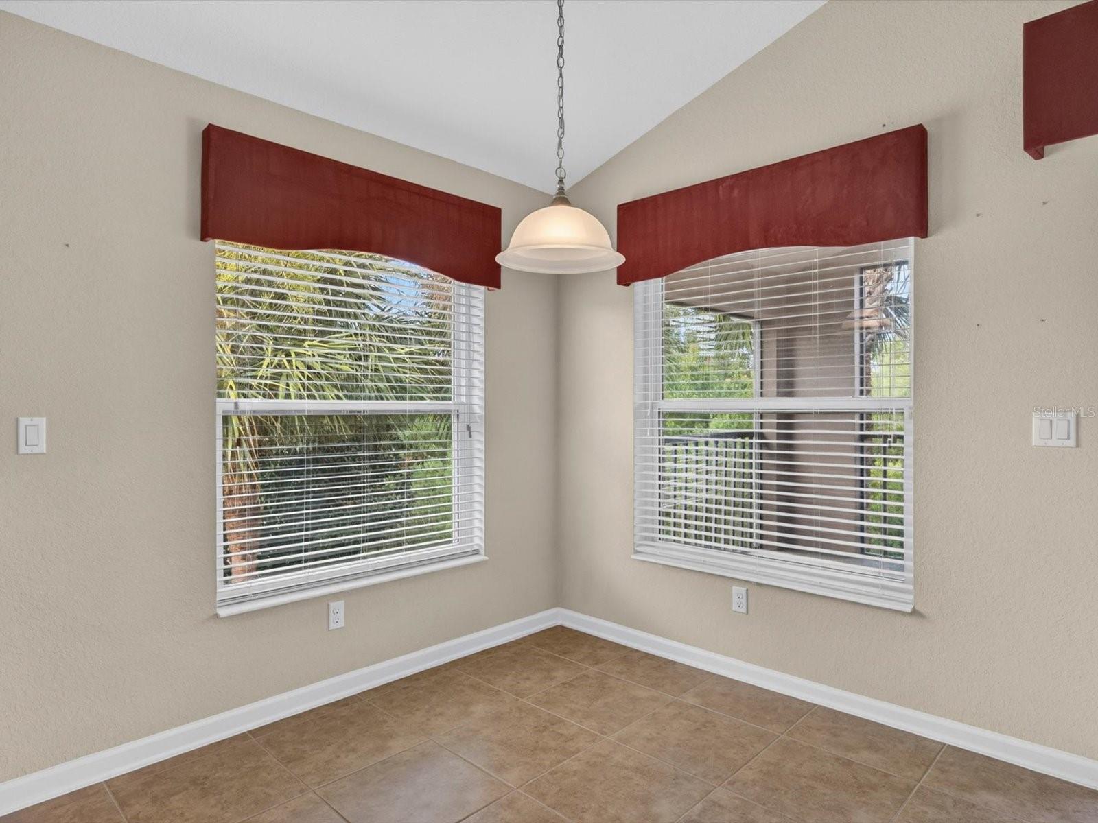 1218 Bella Cara Ct Property Photo 12