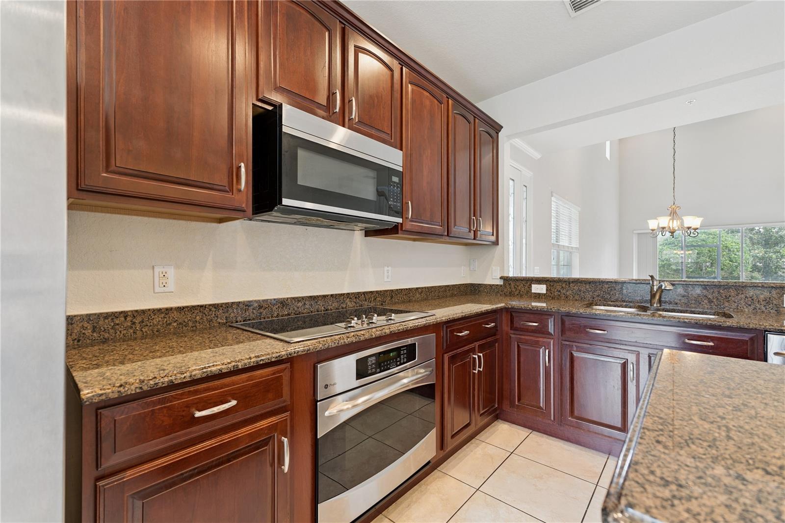 1406 Milledge Ln Property Photo 8