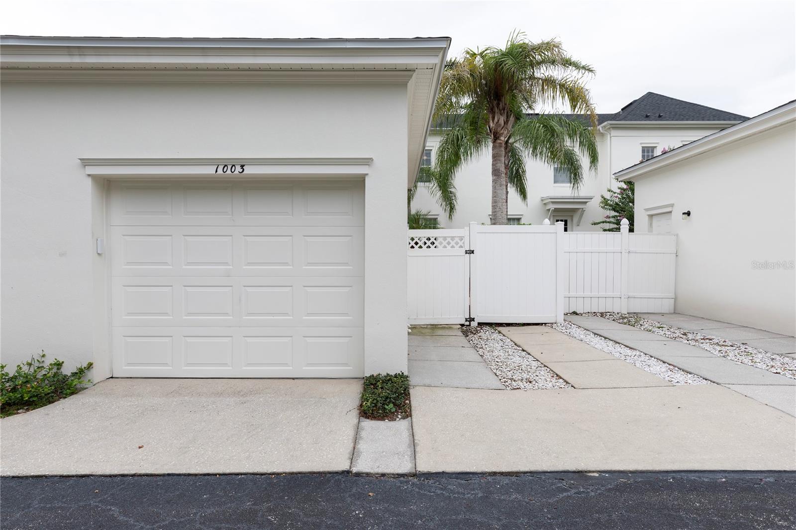 1003 Juel St Property Photo 22