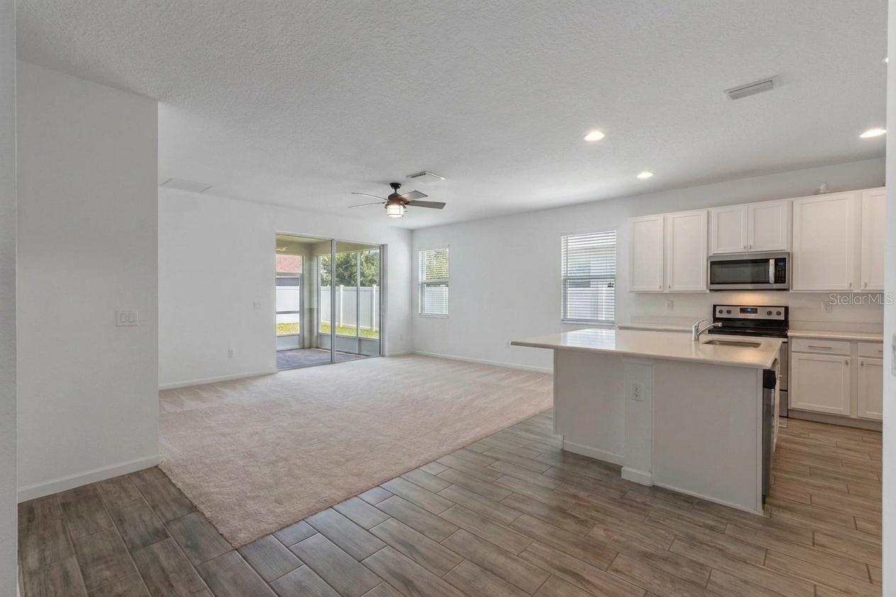 16021 Champlain St Property Photo 4