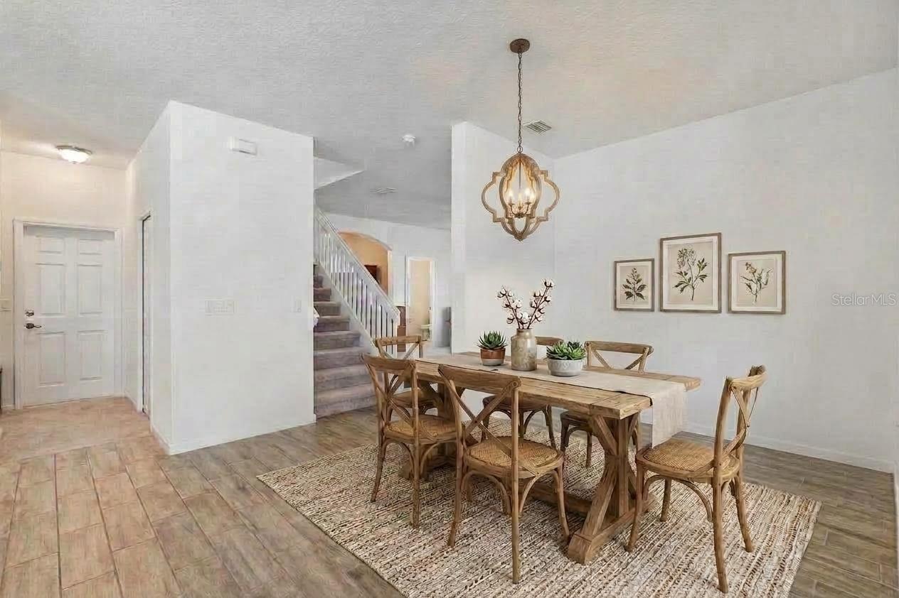 16021 Champlain St Property Photo 6
