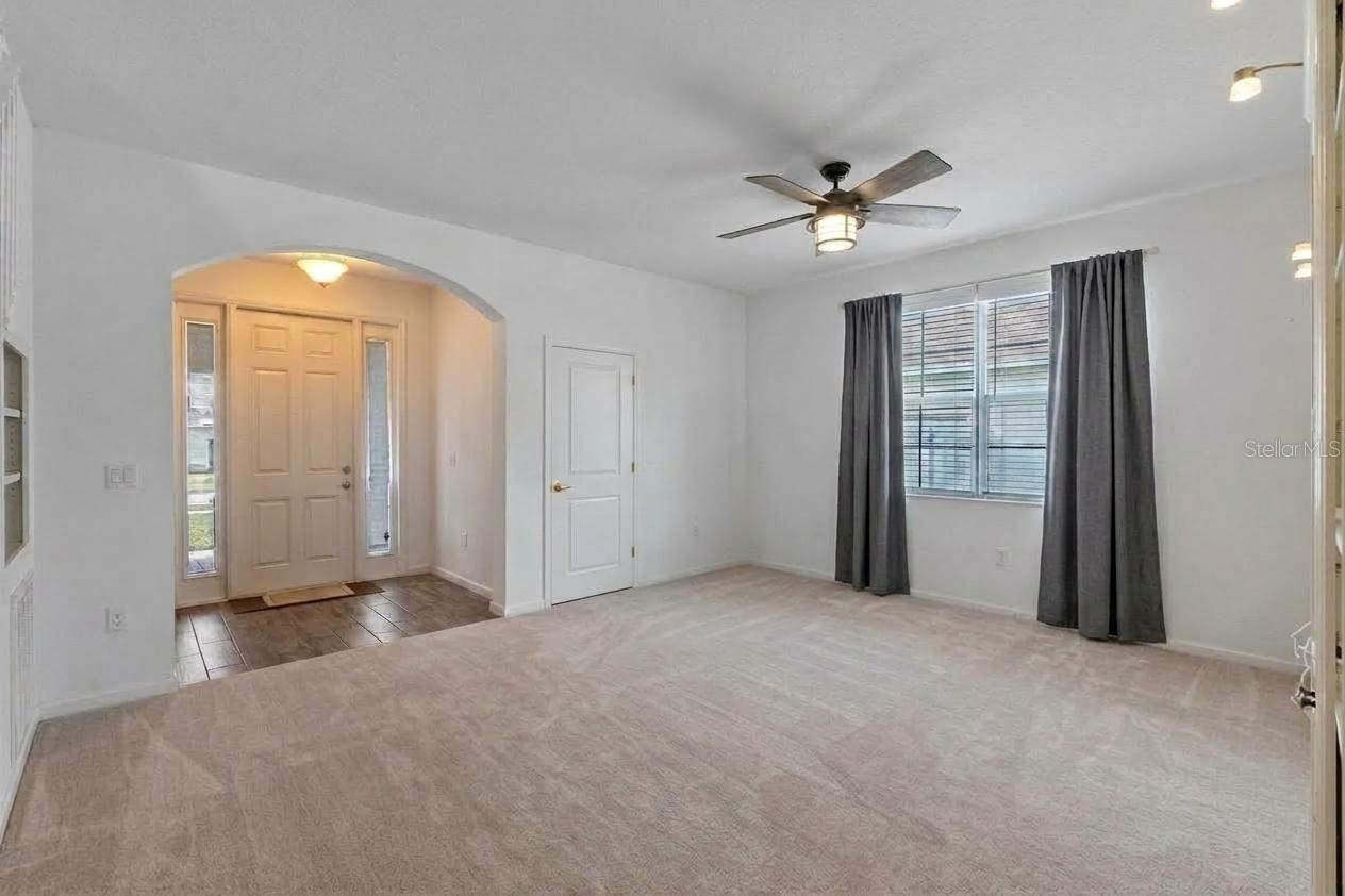 16021 Champlain St Property Photo 9