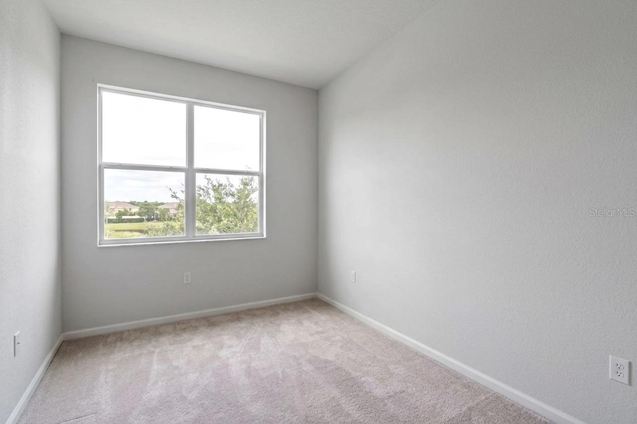 16021 Champlain St Property Photo 14