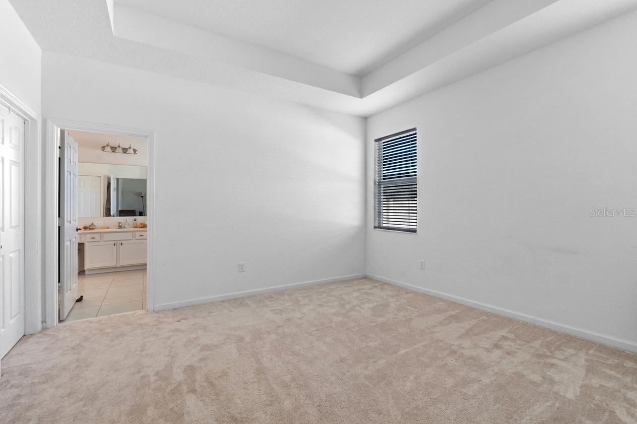 16021 Champlain St Property Photo 18