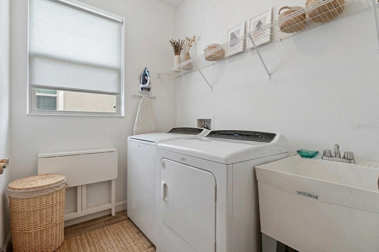 16021 Champlain St Property Photo 33
