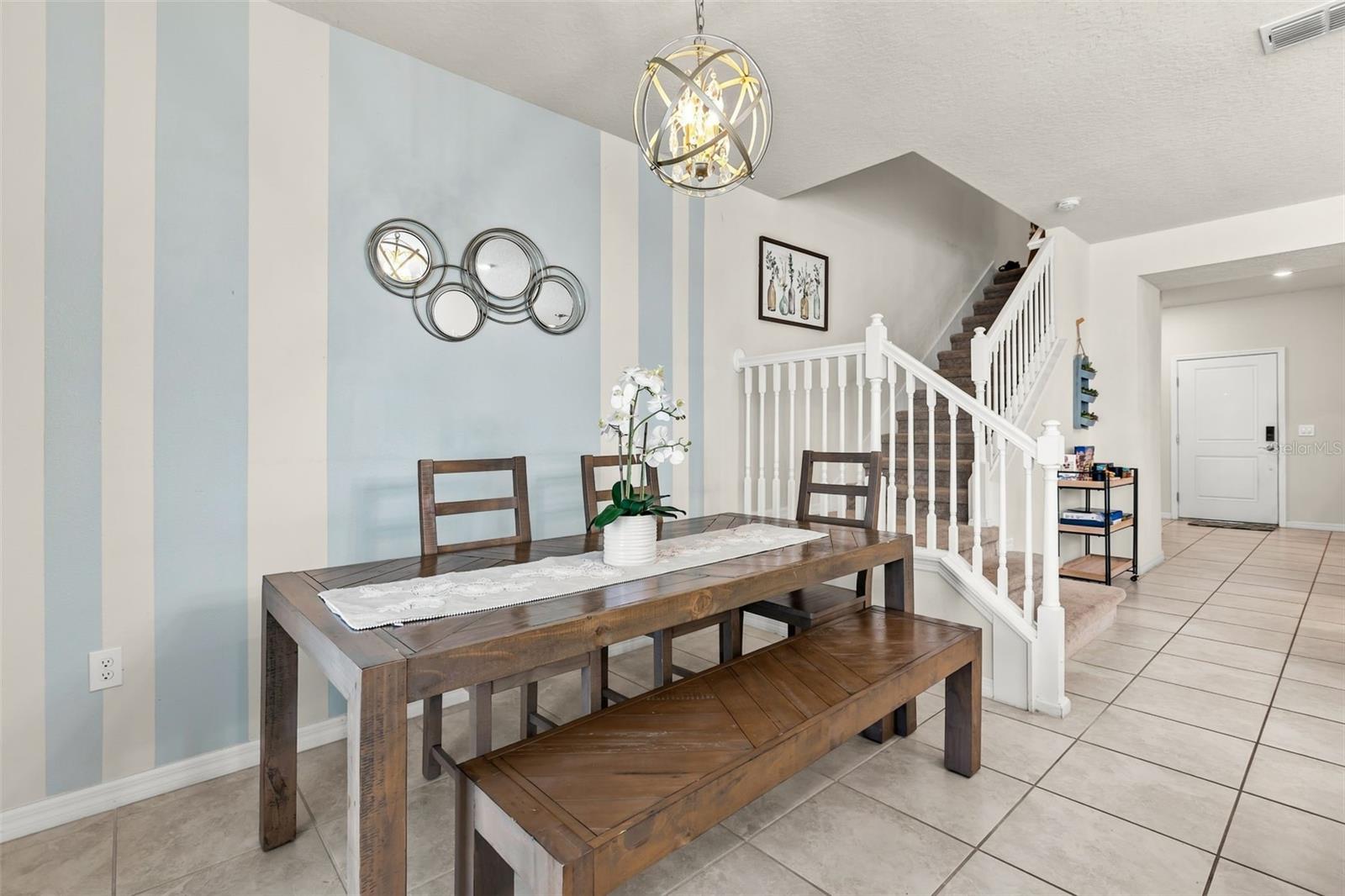 7147 Oakmoss Loop Property Photo 10