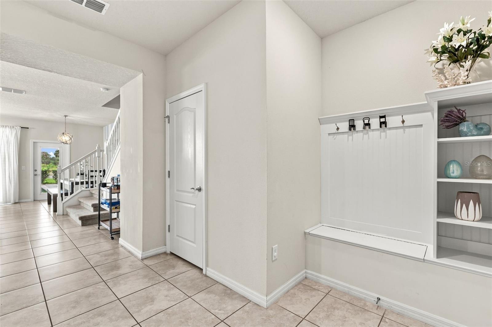 7147 Oakmoss Loop Property Photo 11