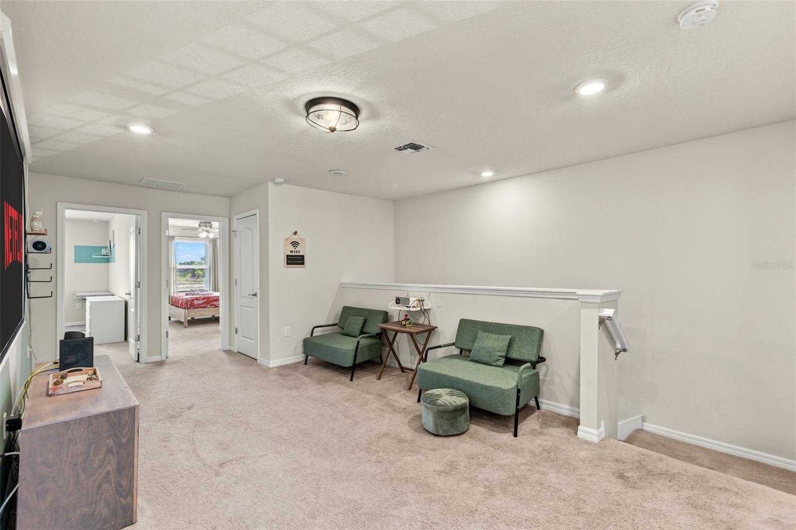 7147 Oakmoss Loop Property Photo 20