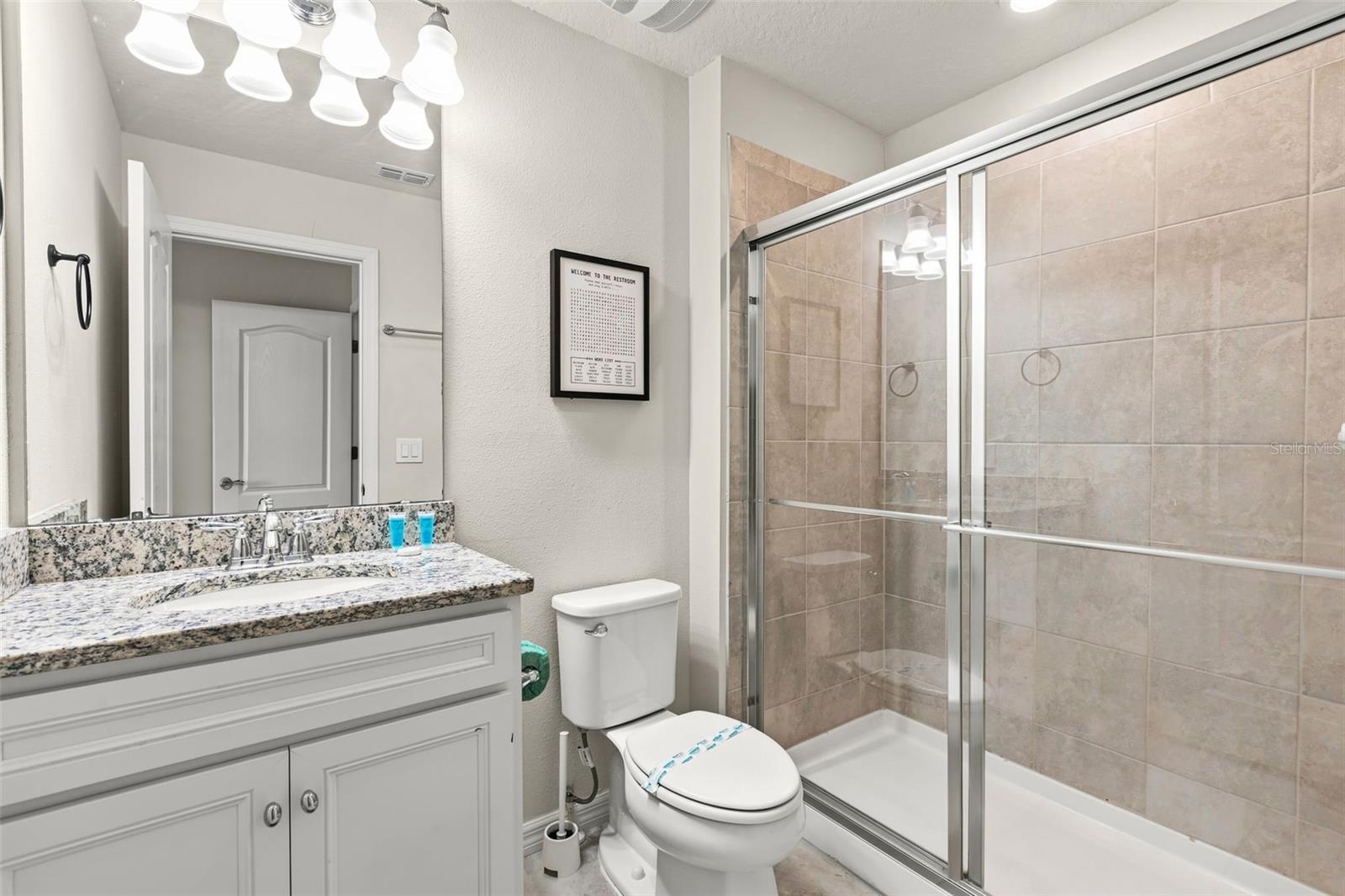 7147 Oakmoss Loop Property Photo 22
