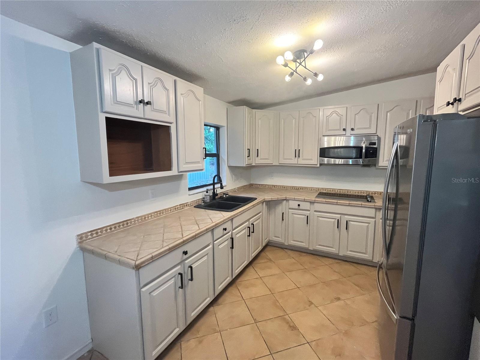 6610 Bywood Dr Property Photo 4