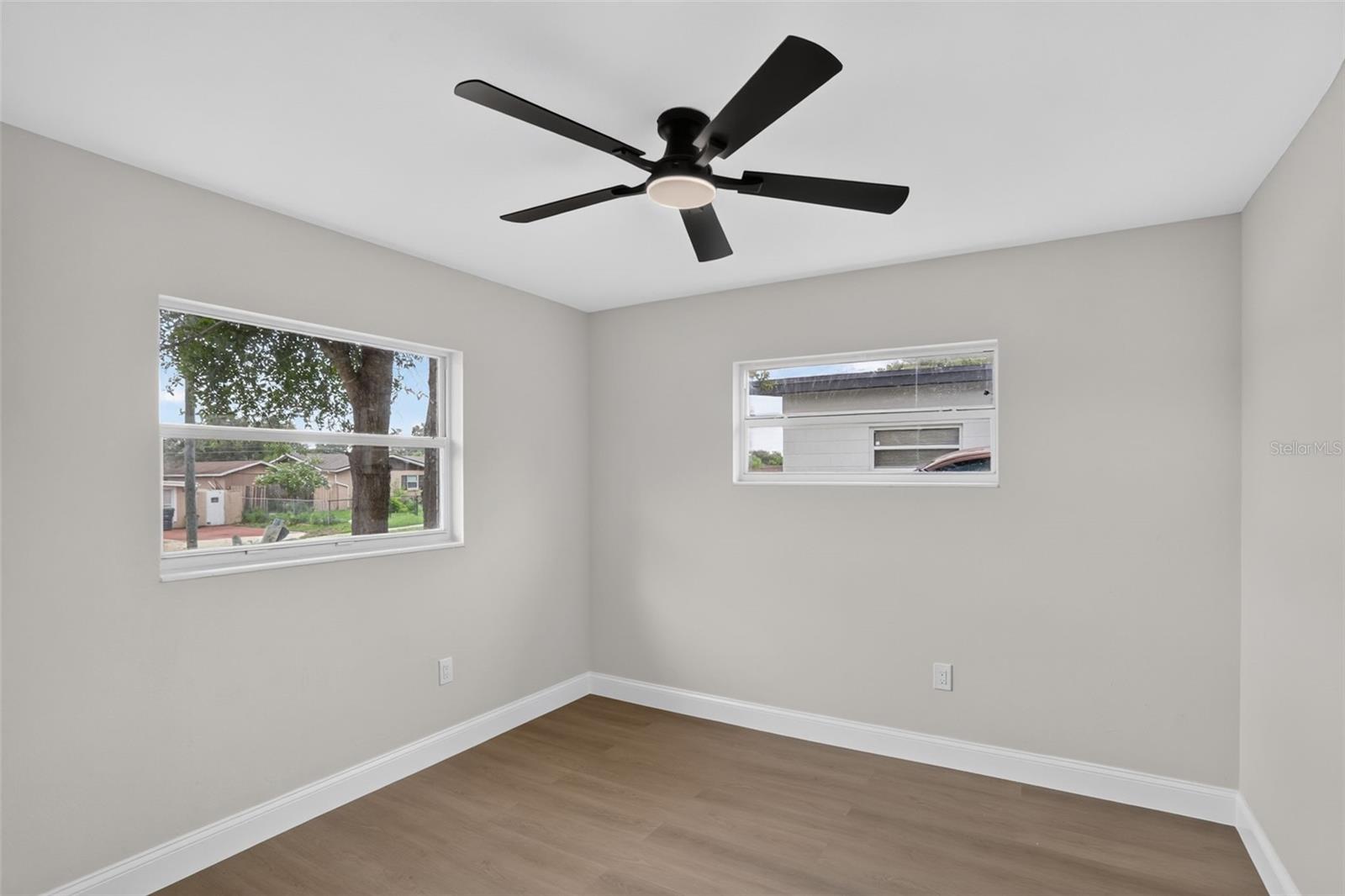 3413 Paris Pl Property Photo 12