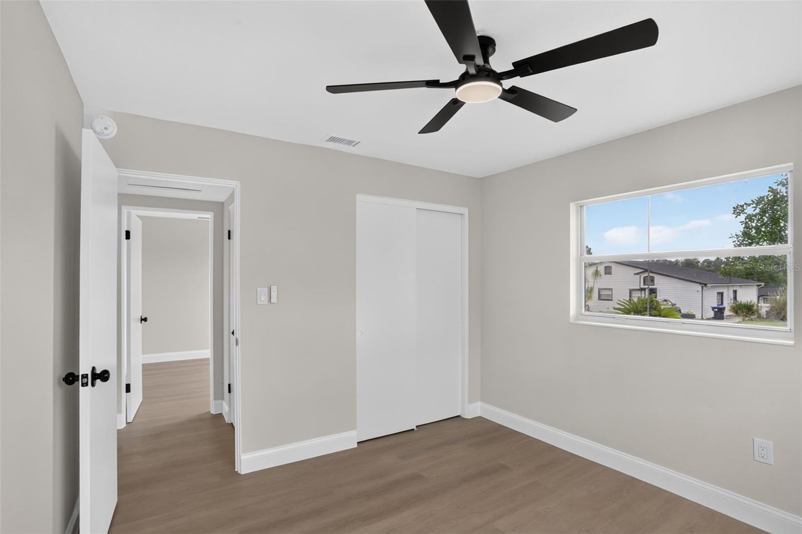 3413 Paris Pl Property Photo 15