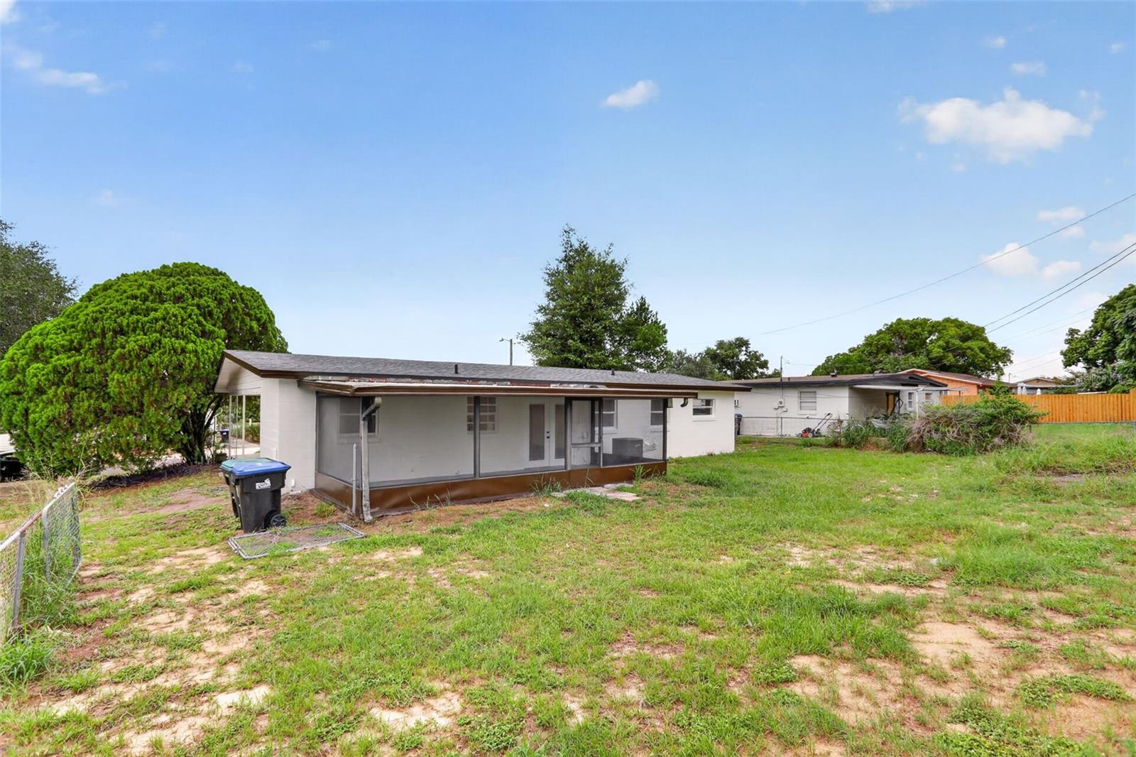 3413 Paris Pl Property Photo 18