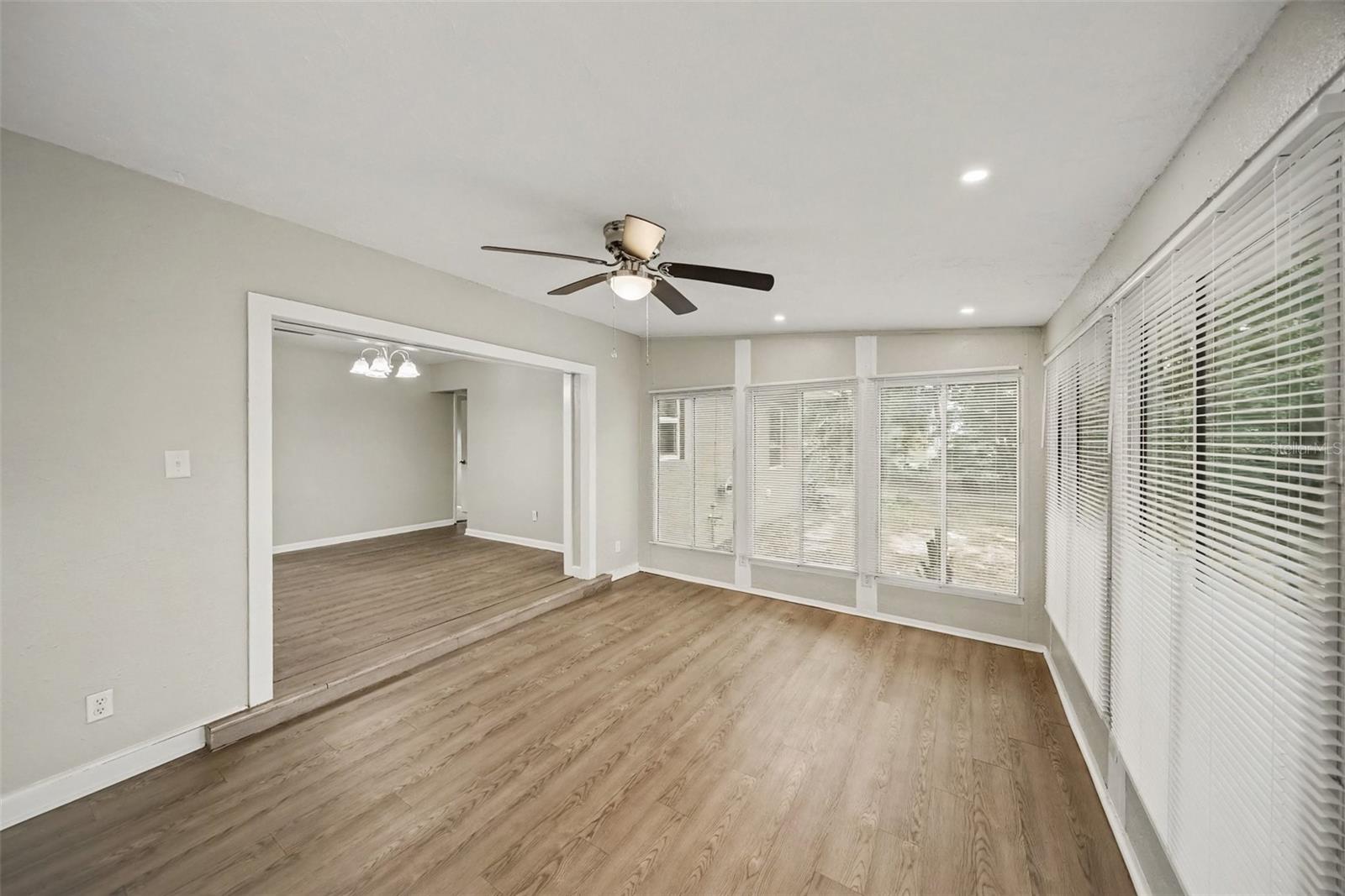 6925 Treehaven Dr Property Photo 11