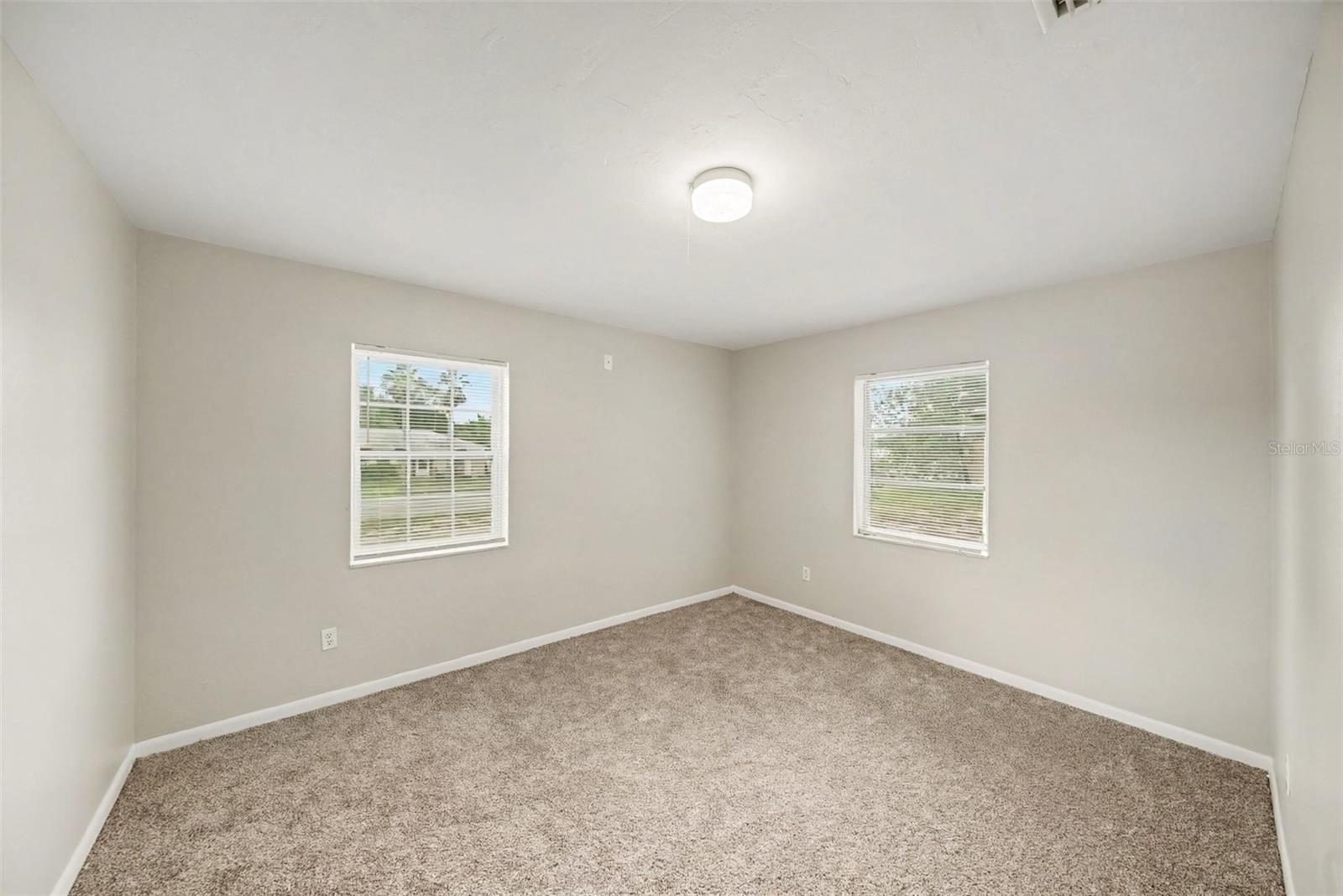 6925 Treehaven Dr Property Photo 17