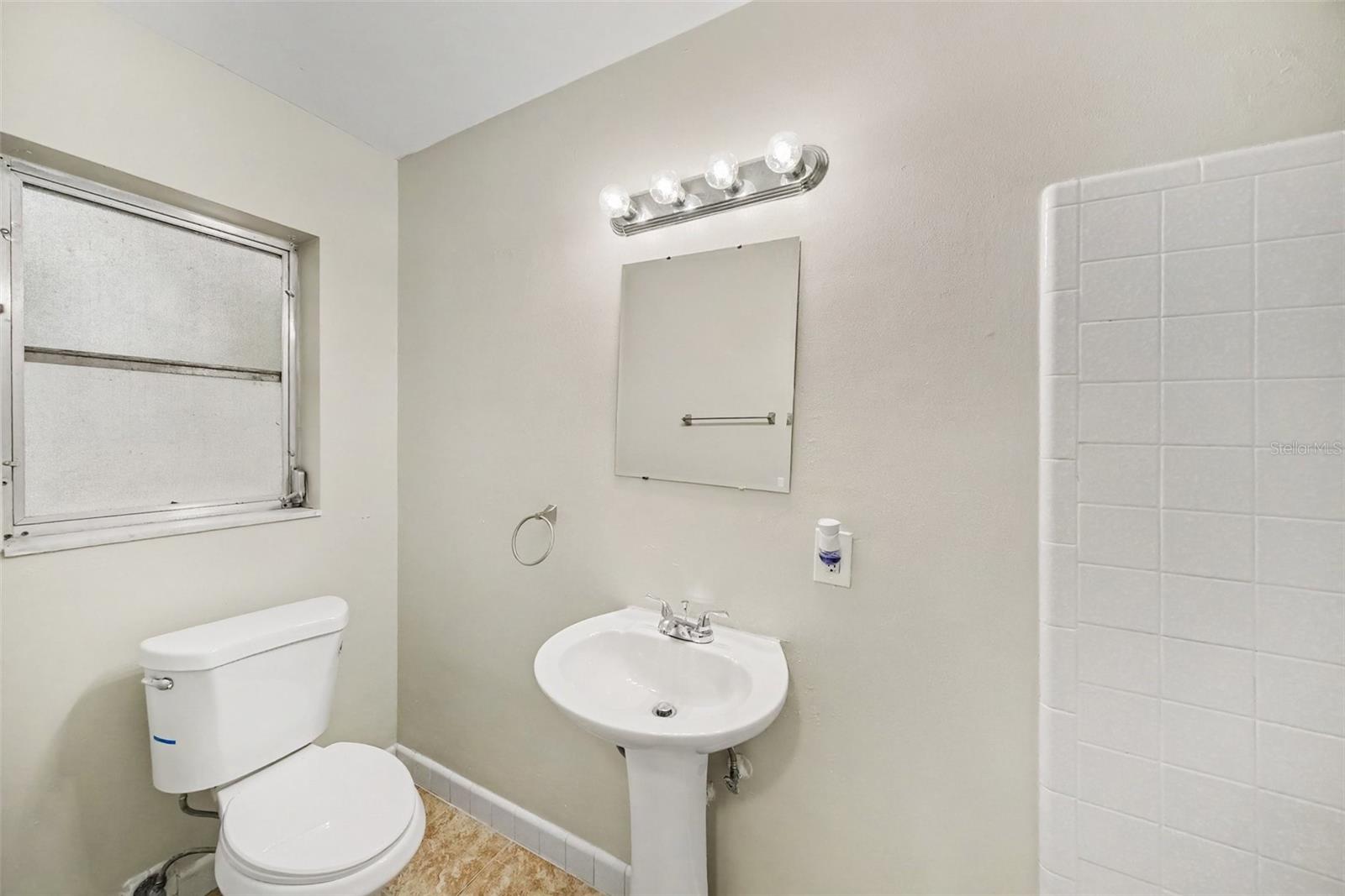 6925 Treehaven Dr Property Photo 21