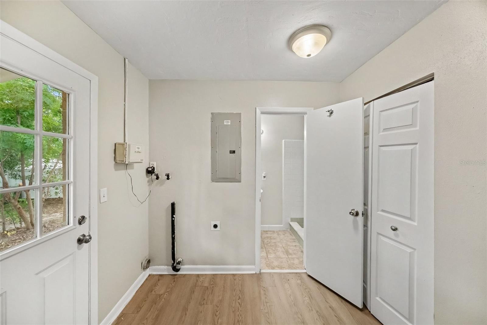 6925 Treehaven Dr Property Photo 23