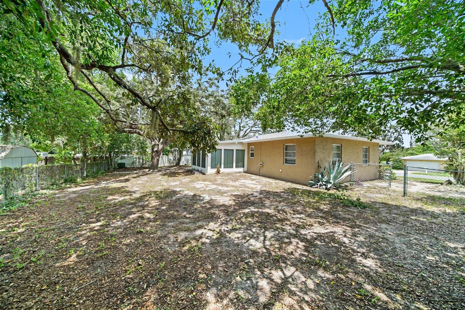 6925 Treehaven Dr Property Photo 24