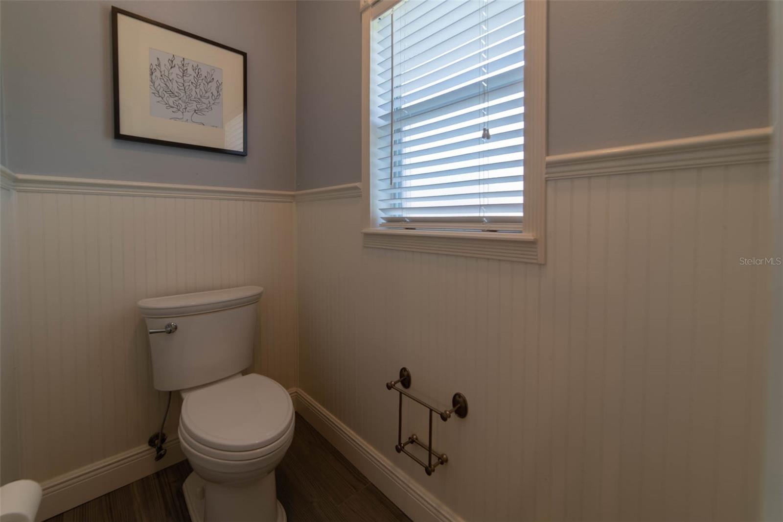 O6431729 Property Photo 16