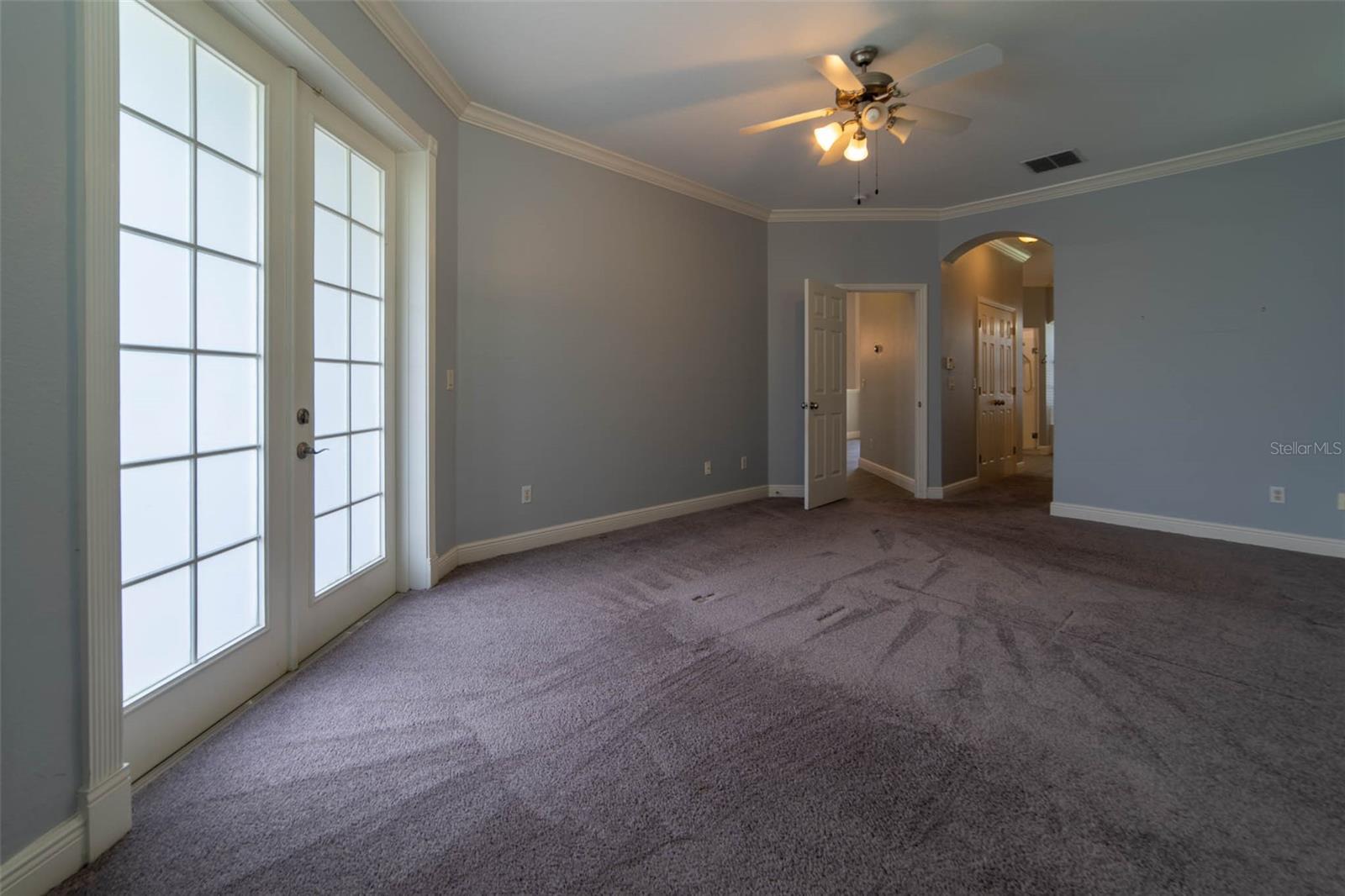 O6431729 Property Photo 22