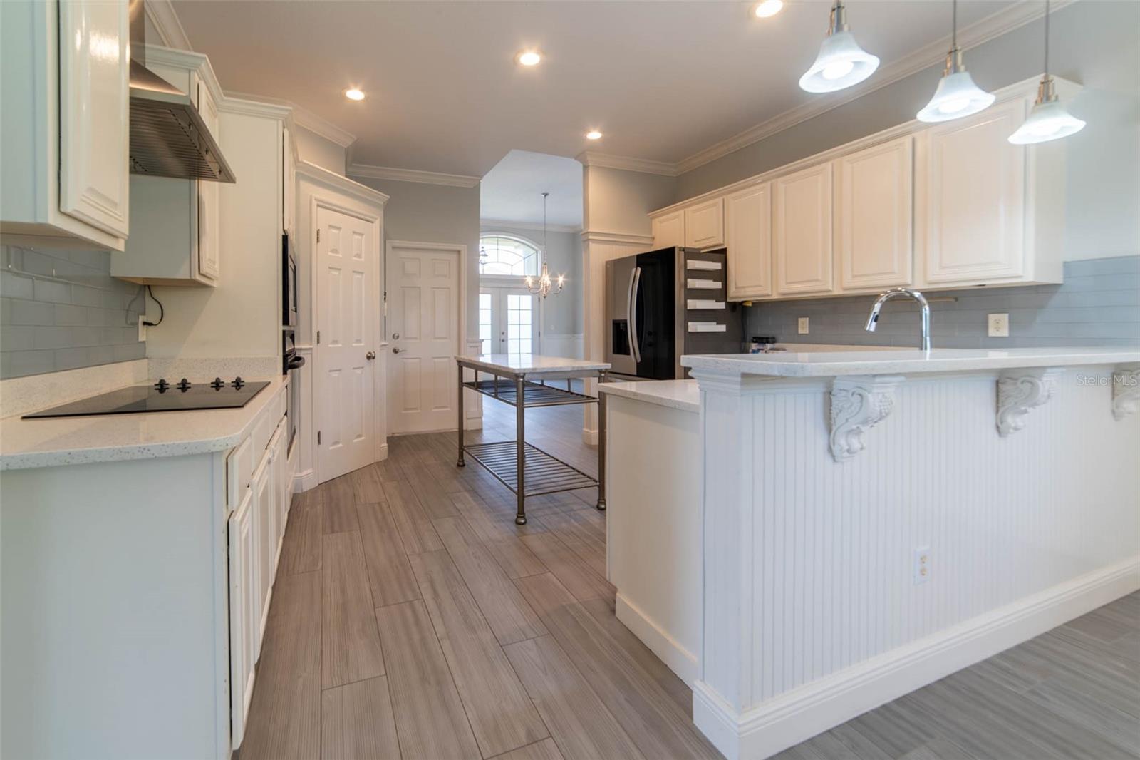 O6431729 Property Photo 34