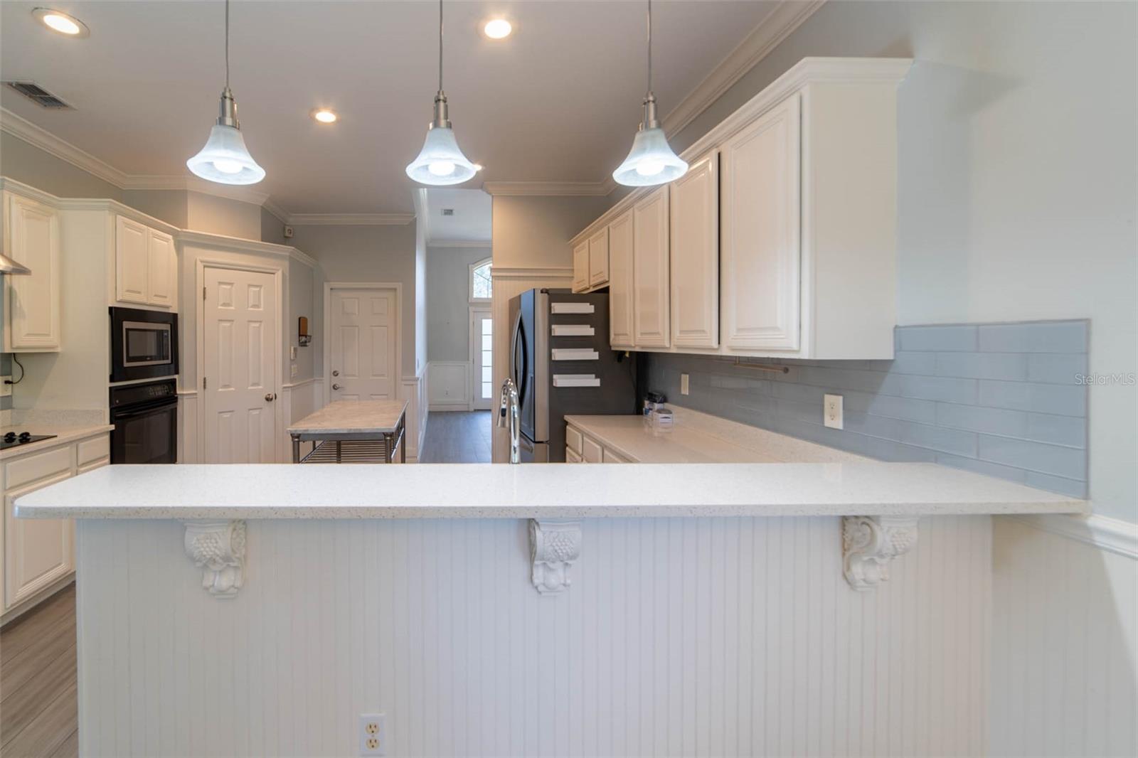 O6431729 Property Photo 35