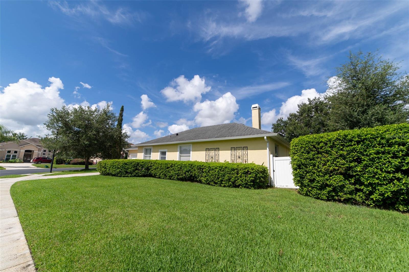 O6431729 Property Photo 50