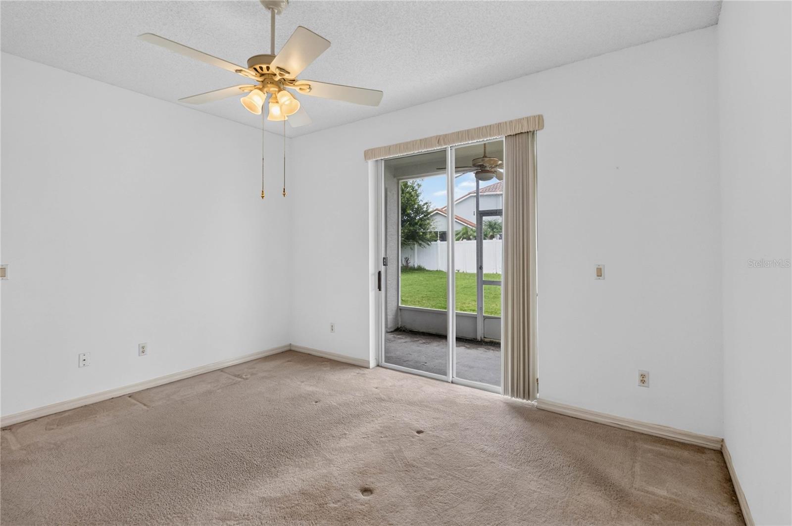 923 Torrey Pine Dr Property Photo 14