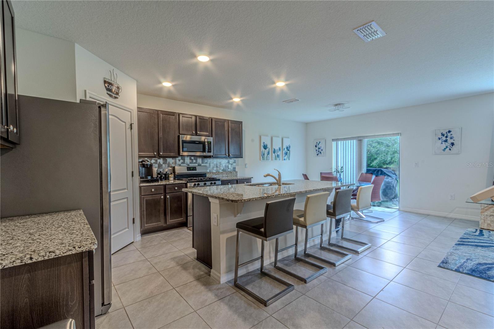 247 Lazio Cir Property Photo 3