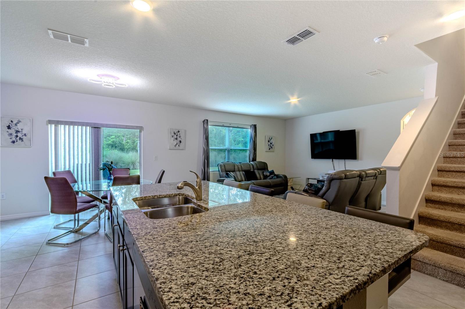 247 Lazio Cir Property Photo 6