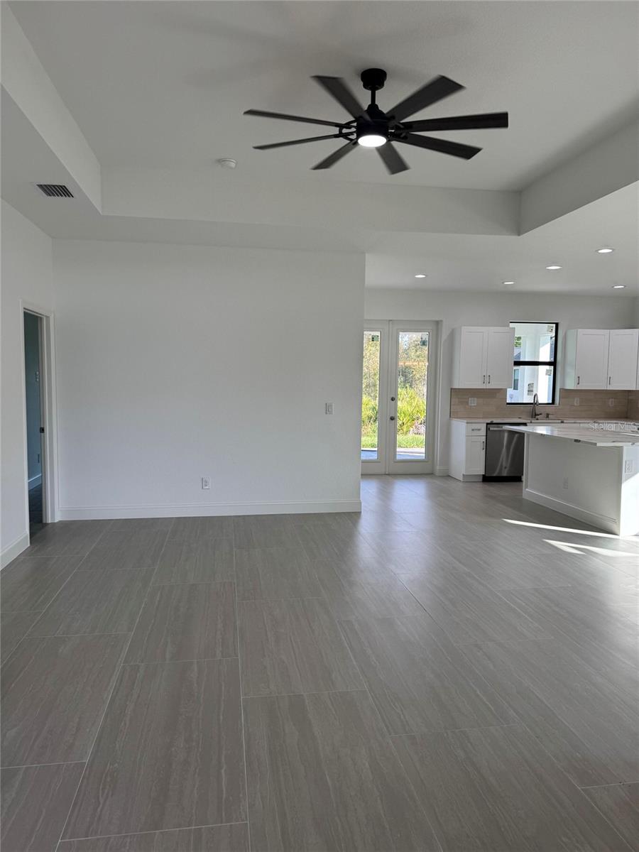 9309 Zorn St Property Photo 11