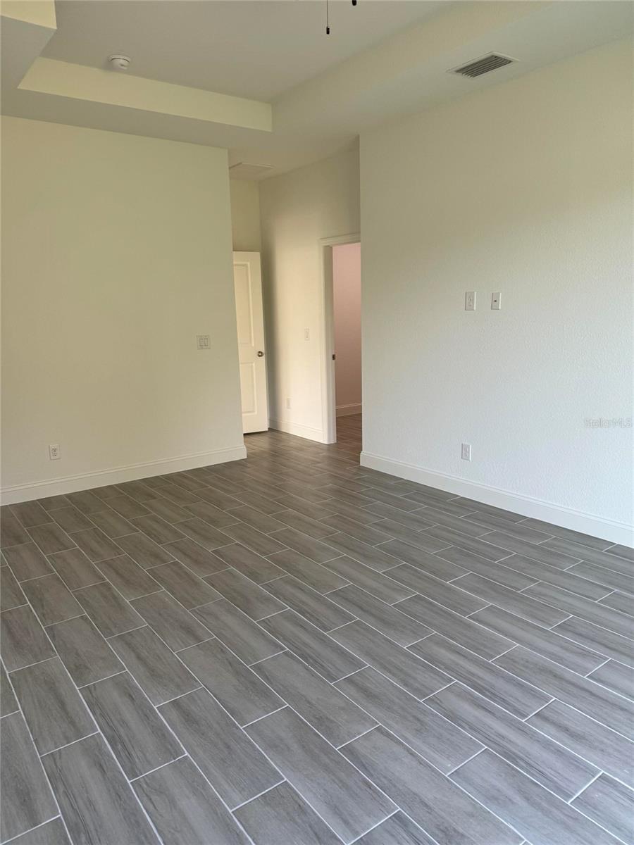 9309 Zorn St Property Photo 23