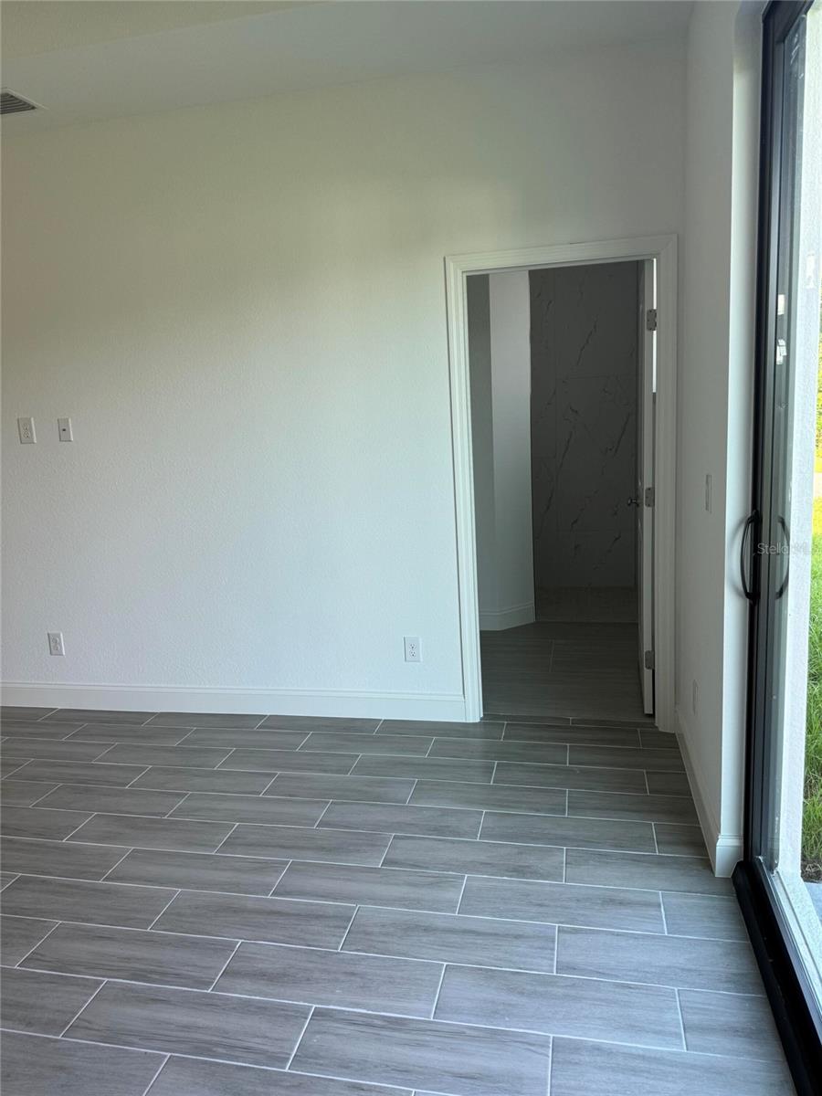 9309 Zorn St Property Photo 24