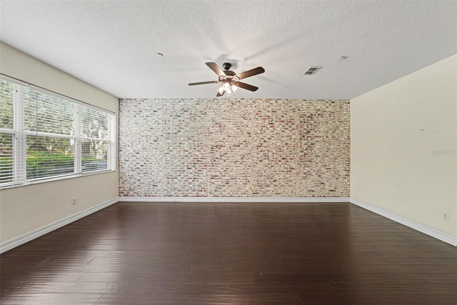 7422 Terrace River Dr Property Photo 7