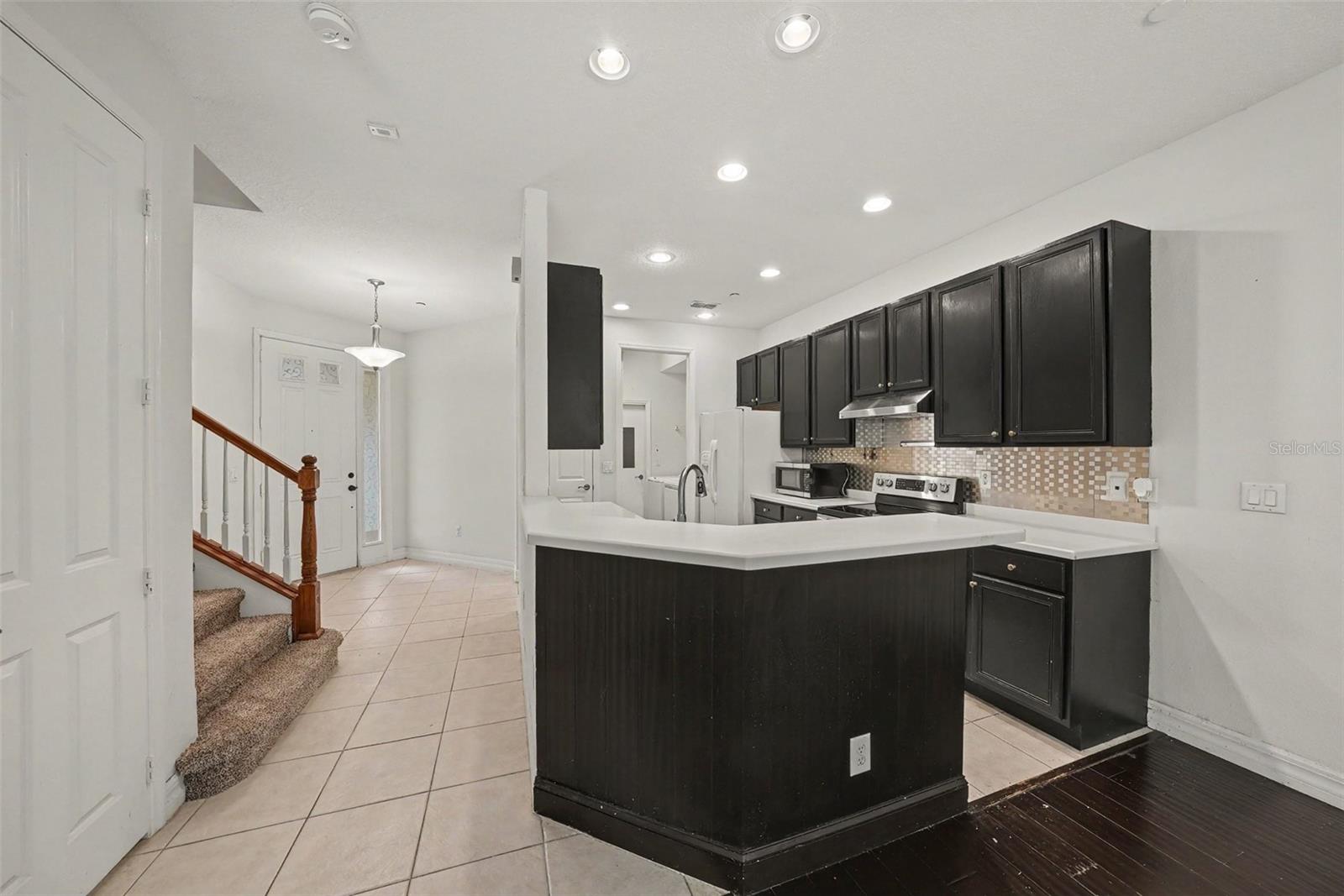 7422 Terrace River Dr Property Photo 11