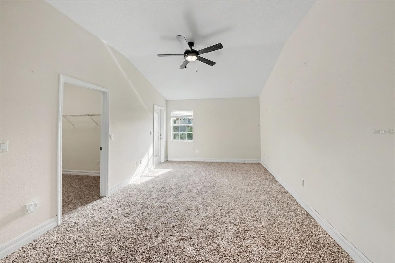7422 Terrace River Dr Property Photo 18