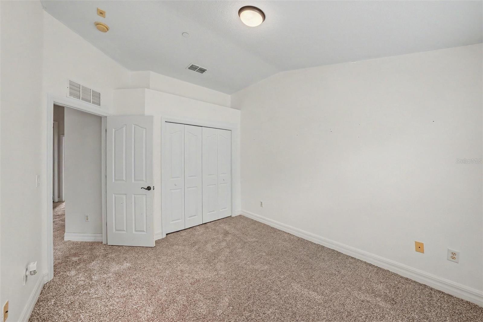 7422 Terrace River Dr Property Photo 23