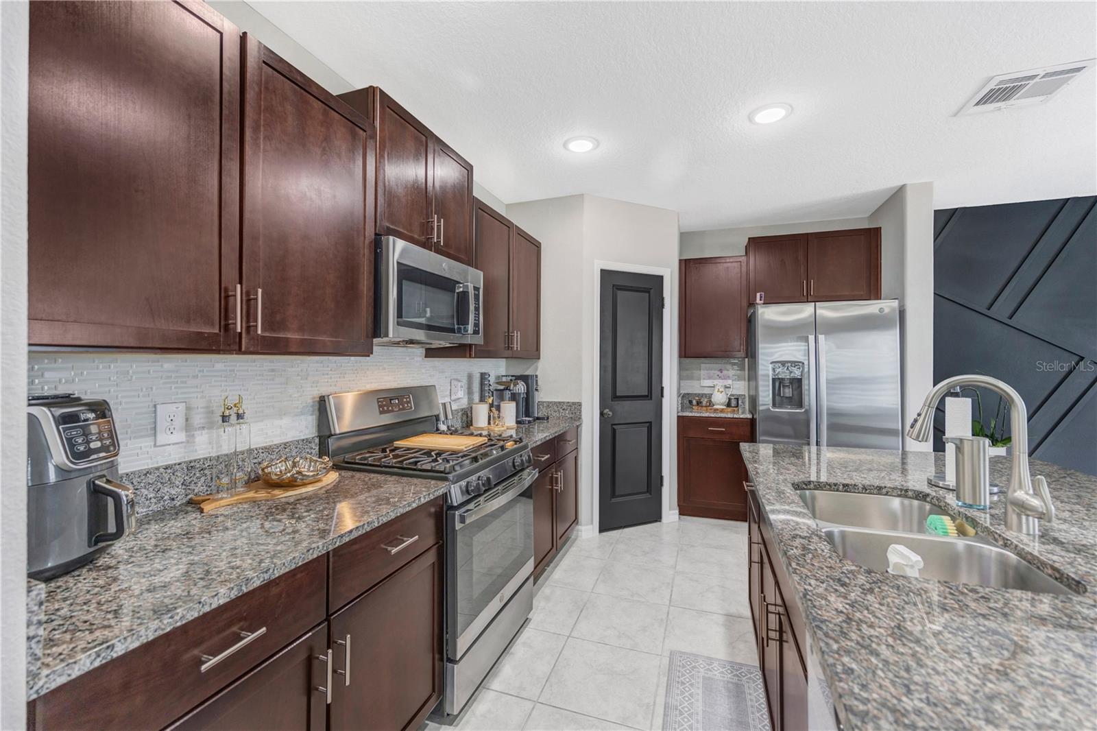 5522 Appleton Shore Dr Property Photo 10