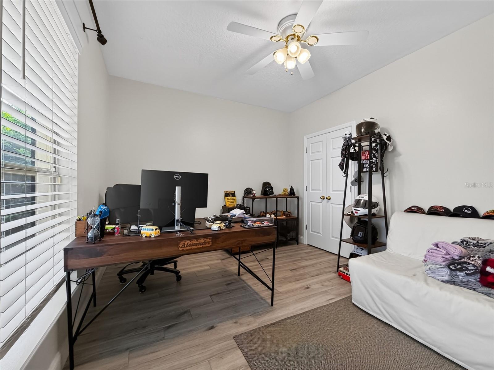 8040 Solitaire Ct Property Photo 23