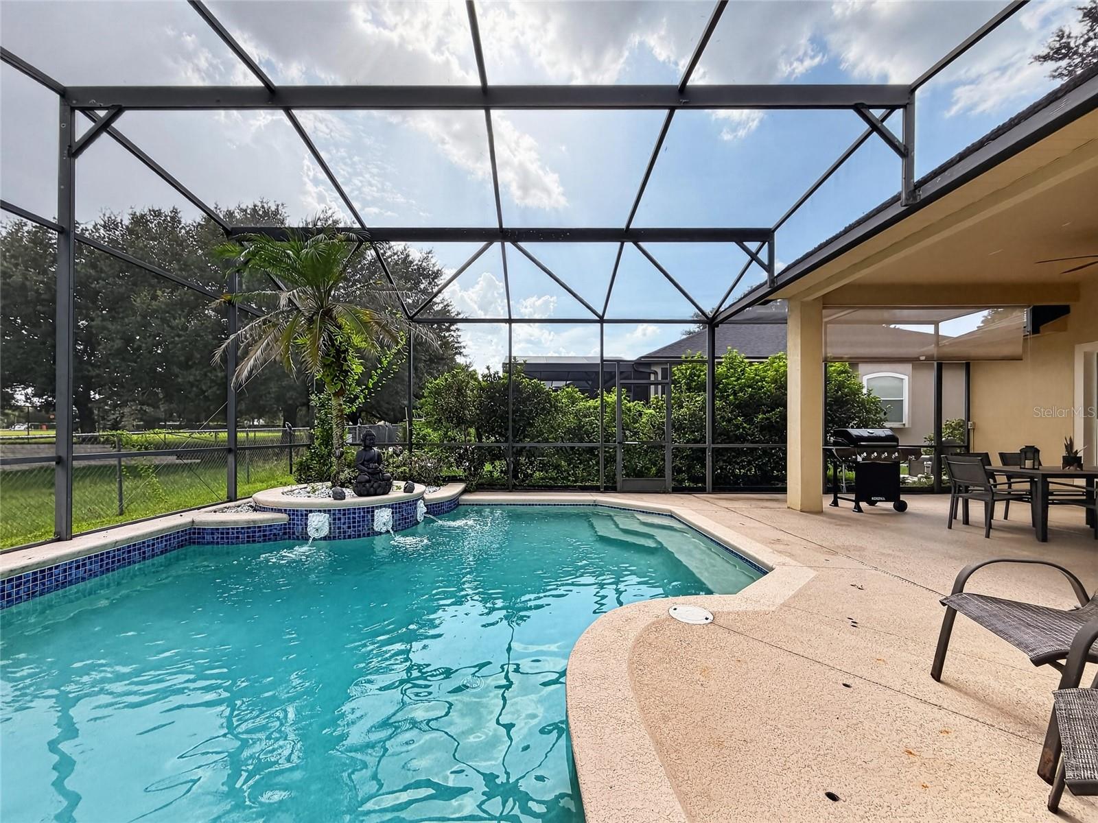 8040 Solitaire Ct Property Photo 43