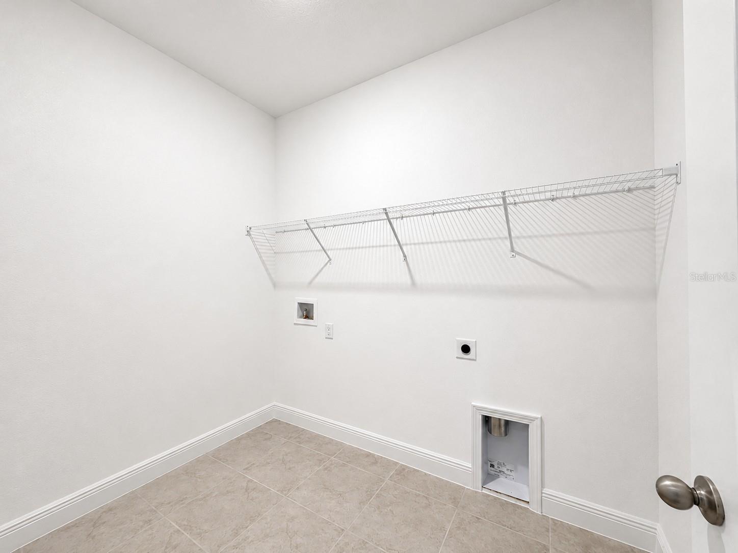 2244 Axel St Property Photo 11