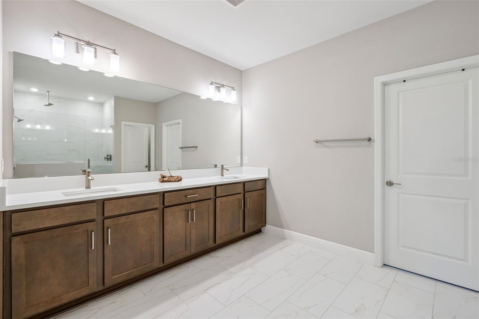 6236 Trailblaze Bnd Property Photo 26