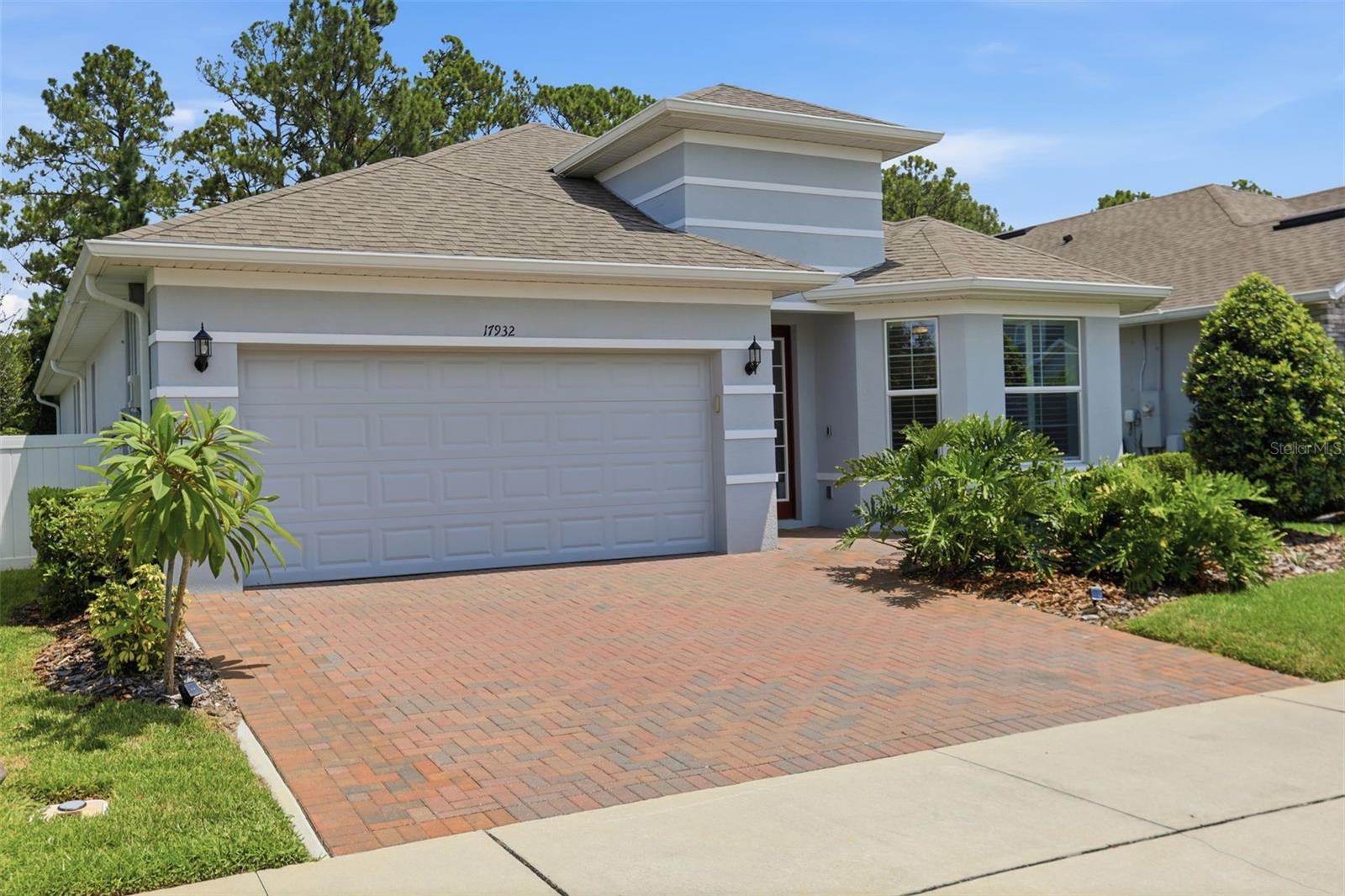 17932 Passionflower Cir Property Photo 3