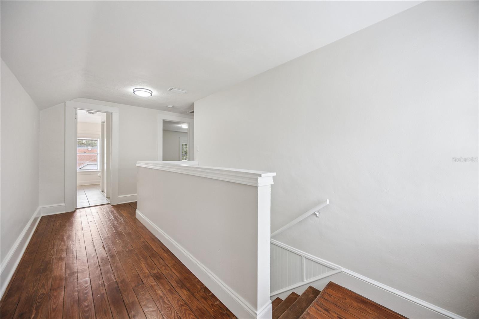 25 E Pinecrest Ave Property Photo 17